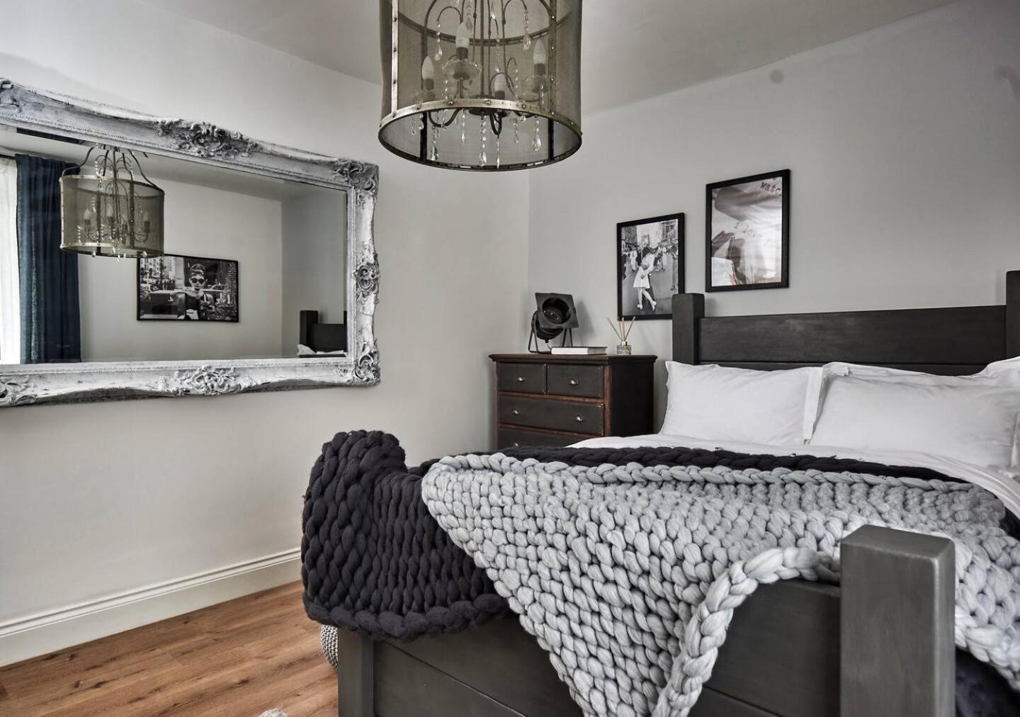 Pendle-Walking-3 Bed- Exec Contractor & Long Stay! Colne  Buitenkant foto